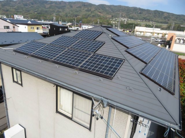 南箕輪村T邸施工前屋根