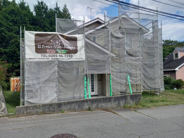 伊那市M邸足場の設置完成