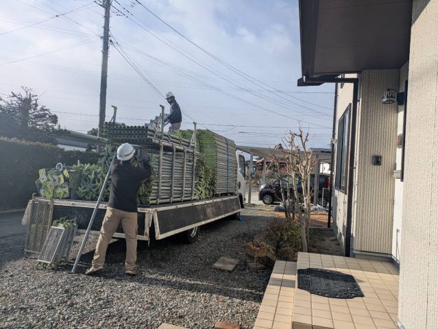 伊那市境K邸足場組立開始