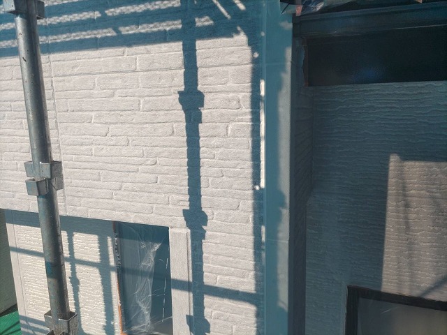 伊那市富県ALC外壁塗装下塗り3