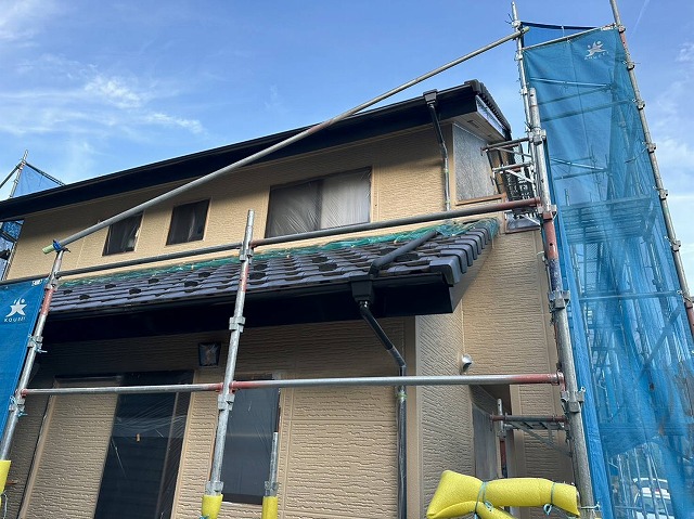 伊那市富県ALC外壁塗装中塗り3