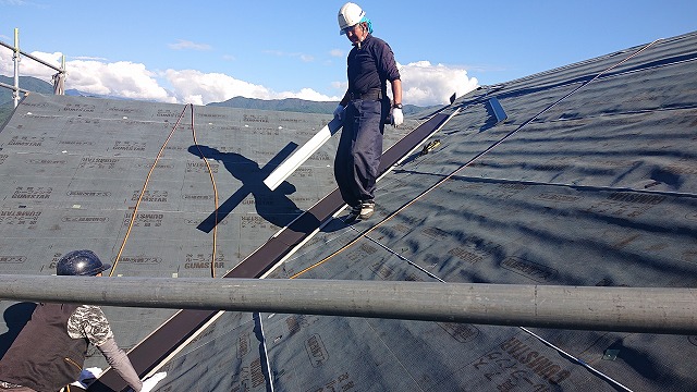 駒ケ根市屋根カバー板金1