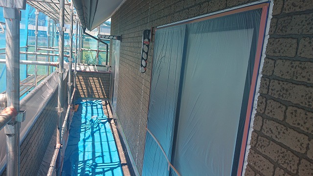 駒ケ根市急屋根外壁塗装養生3