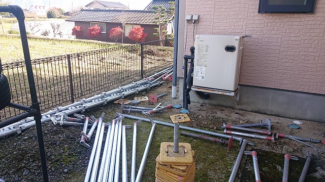 駒ケ根市ミサワホーム外壁屋根足場7