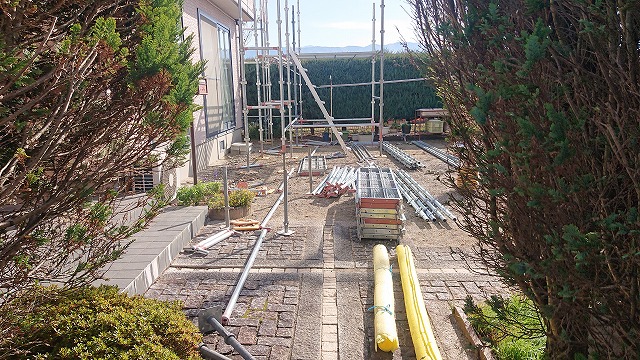 駒ケ根市ミサワホーム外壁屋根足場5