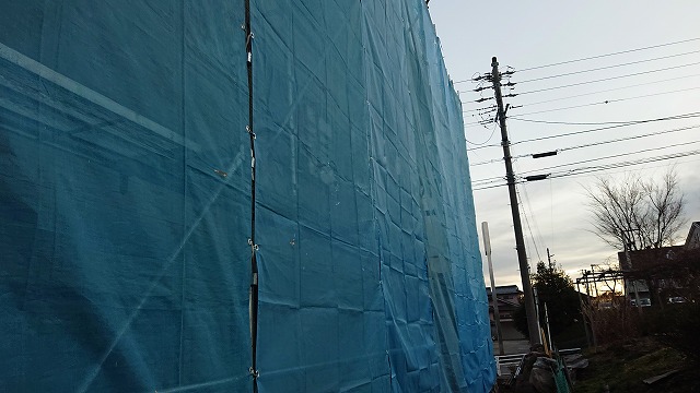 飯島町屋根外壁塗装足場8