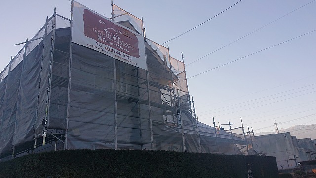 長野県駒ケ根市下平遮熱外壁足場7