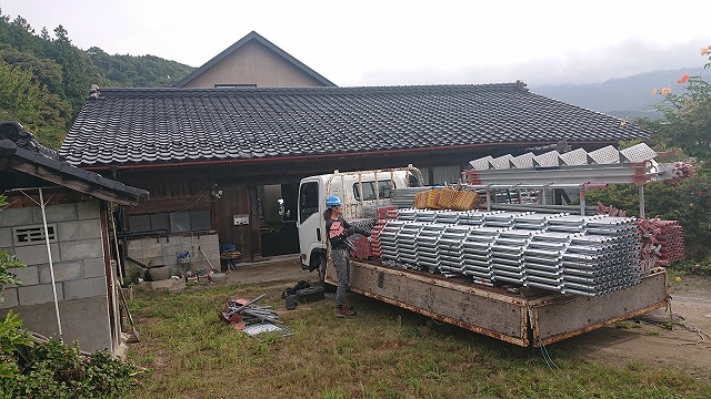 中川村ミサワ屋根足場3