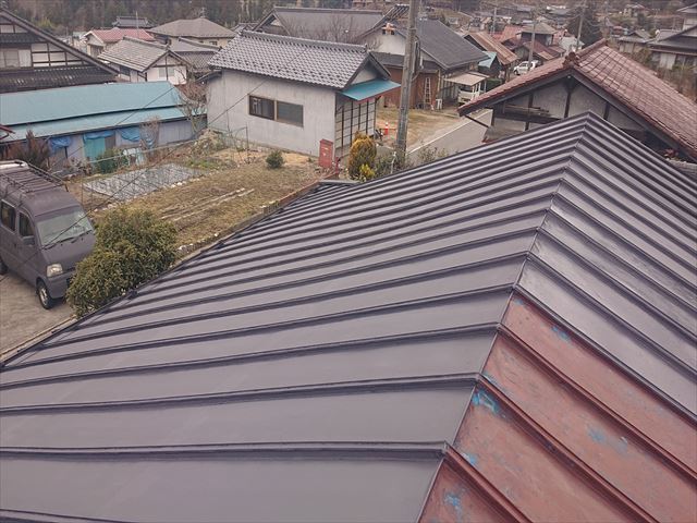 大瀬木トタン屋根下塗り5