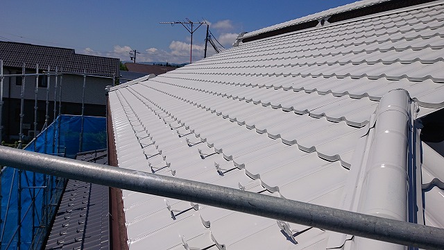 飯田市大瀬木金属瓦中塗り4