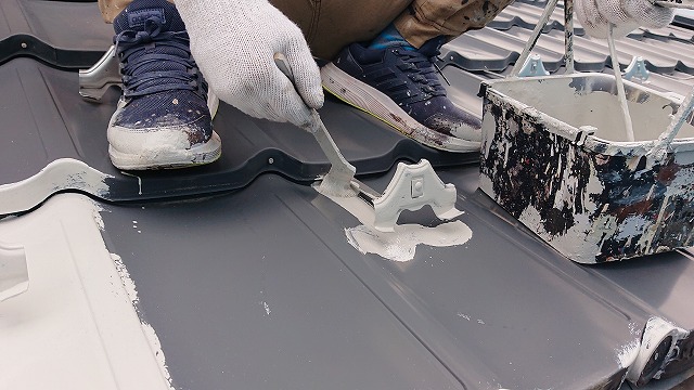 飯田市大瀬木金属瓦中塗り11