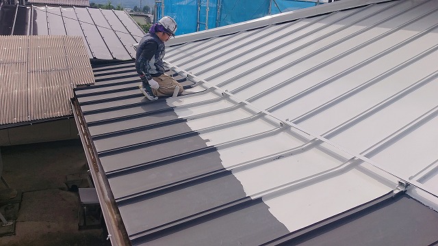 飯田市大瀬木大屋根完成2