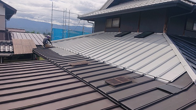 飯田市大瀬木大屋根完成3