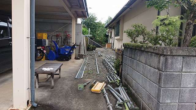 飯田市北方屋根外壁塗装　足場4