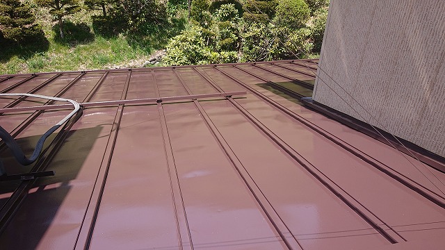 木曽町開田トタン屋根下塗り2