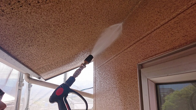 松川町サンワ外壁塗装洗浄作業3