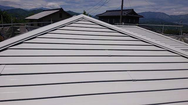 飯田市龍江屋根塗装上塗り1