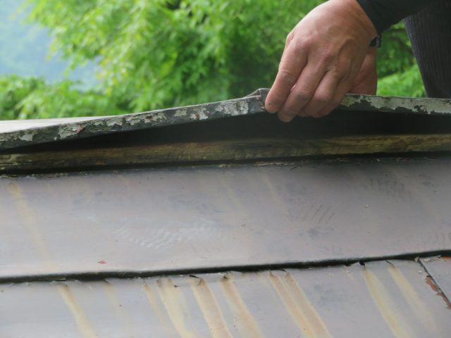 トタン屋根現調8
