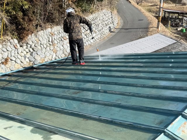 駒ヶ根市中沢M邸屋根洗浄