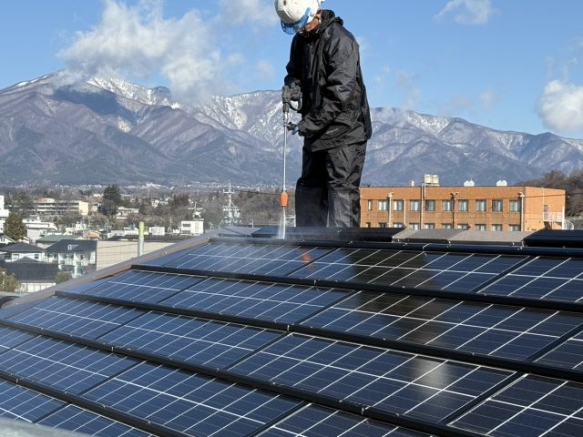 伊那市境K邸屋根洗浄作業