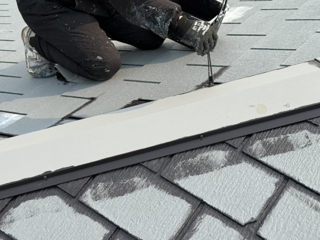 伊那市境K邸屋根中塗り