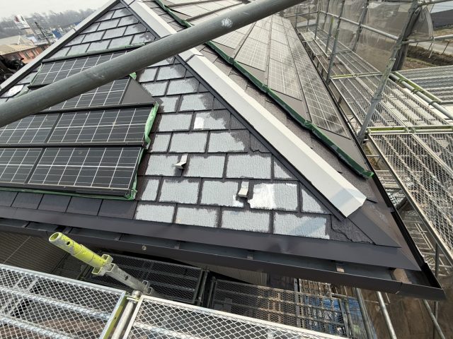 伊那市境K邸屋根中塗り