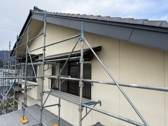 豊丘村T邸破風板板金完成