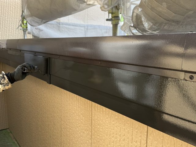 伊那市境K邸鼻隠し塗装