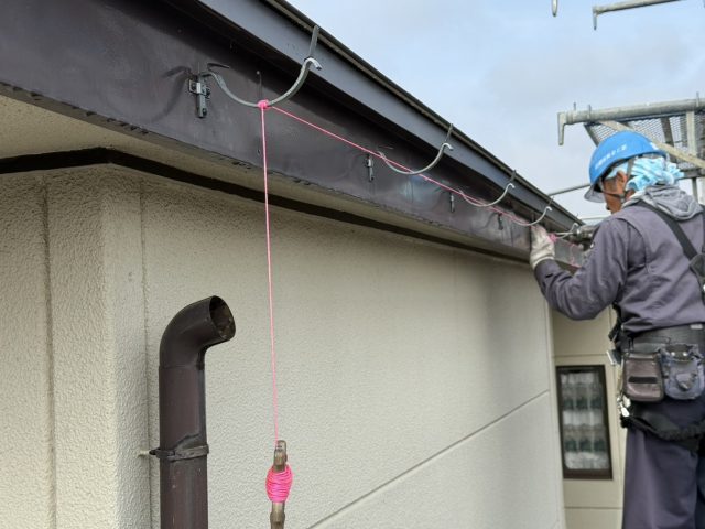 飯田市T邸雨樋交換工事金具の取付