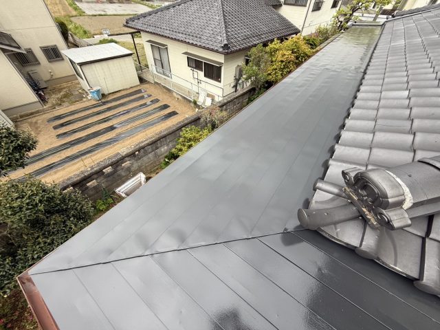 飯田市T邸トタン屋根塗装完成