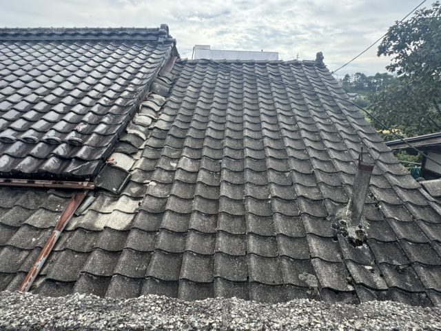 飯田市S邸施工前瓦屋根