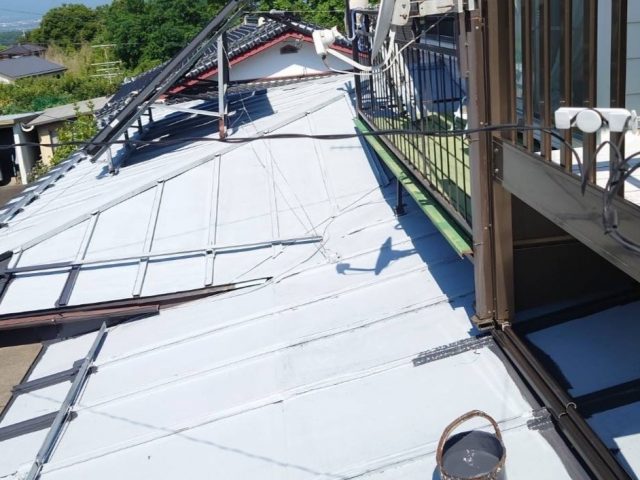 伊那市山寺I様屋根塗装下塗り