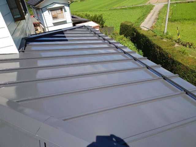 伊那市山寺I様屋根塗装上塗り