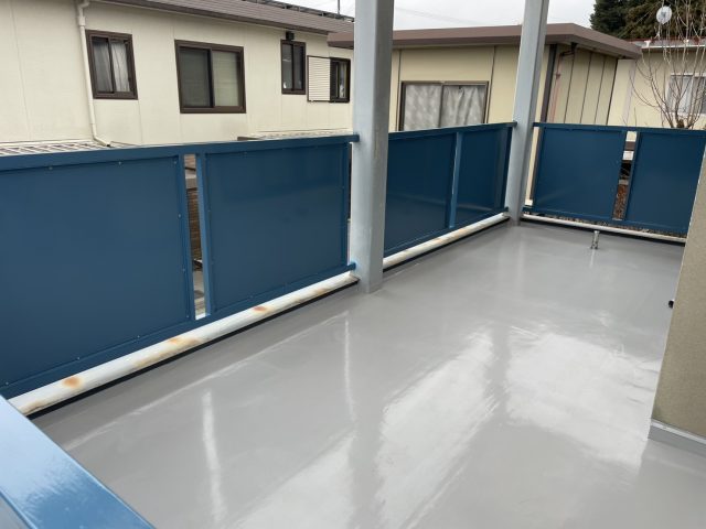 飯田市I邸ベランダ防水と目隠しフェンス完成