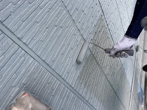 駒ヶ根市赤穂セキスイ　外壁上塗り1