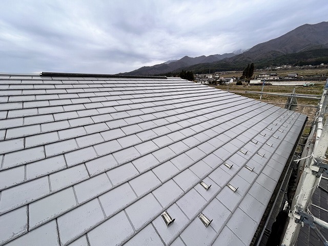 駒ヶ根市赤穂K邸屋根下塗り