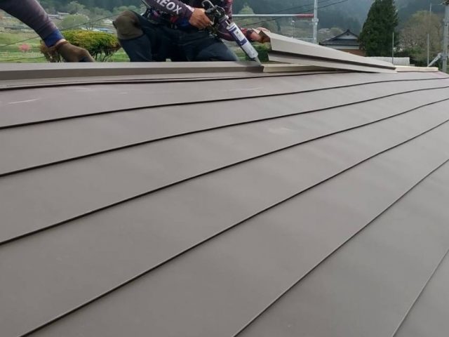 阿南町屋根葺き替え棟役物