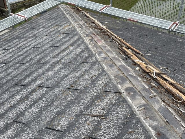 飯田市毛賀既存棟板金撤去