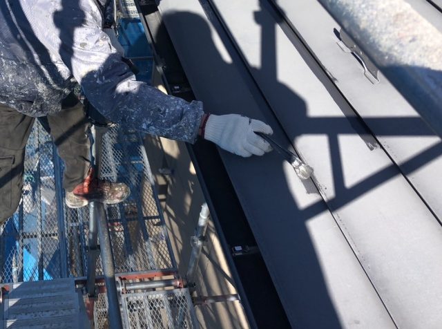 阿南町金属屋根下塗り