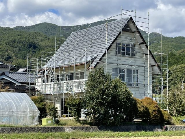 高森町屋根塗装他足場