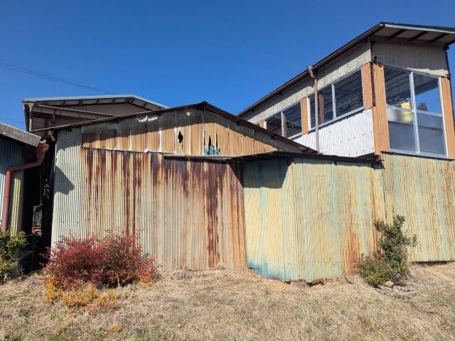 中川村T邸_物置板金施工前