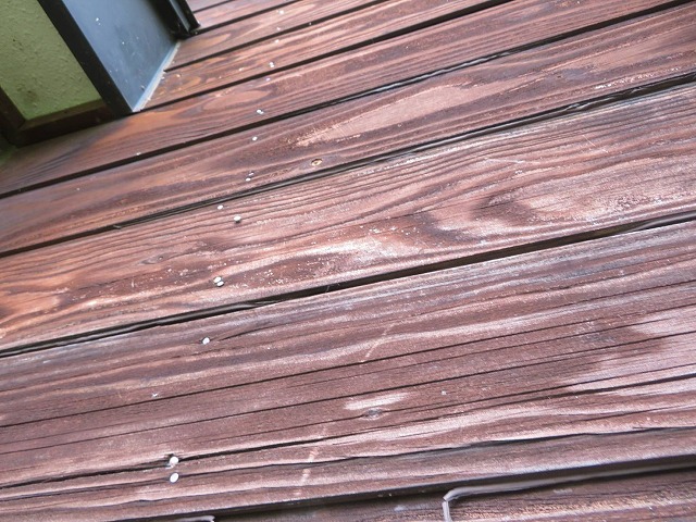 デッキ表面の塗膜の摩耗