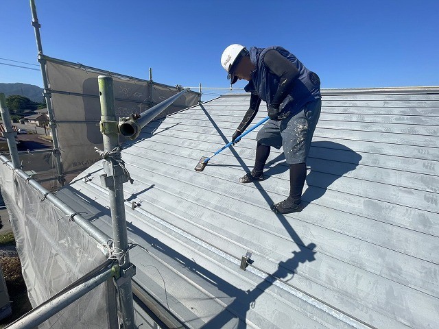 伊那市K邸ケレン作業中