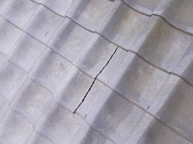 瓦部分差し替え