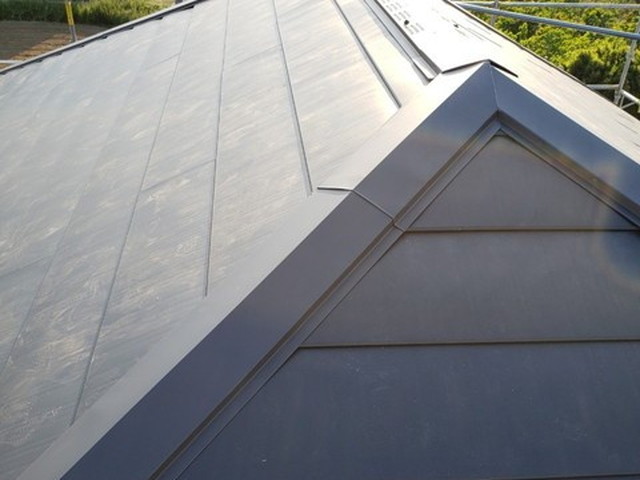 ガルバリウム金属屋根