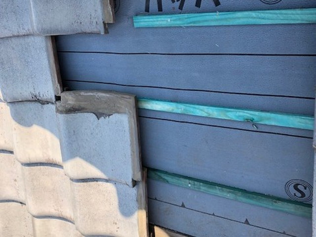 防腐処理した瓦桟