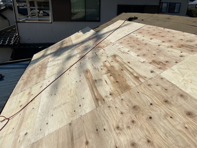 屋根葺き替え、瓦