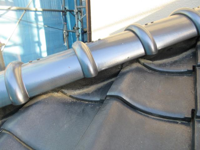 所沢市上新井　棟取り直し　丸棟取付　壁との取り合い　施工後