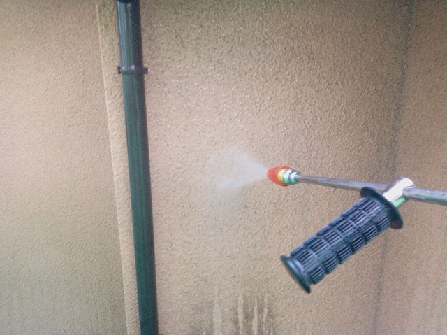 高圧洗浄　外壁