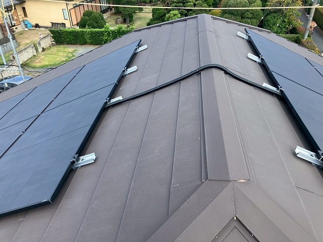 設置後の太陽光パネル